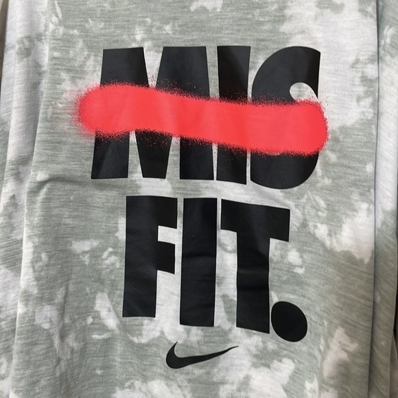 Nike Plus 3X MISFIT cut out tee top tie dye cropped - Picture 6 of 8
